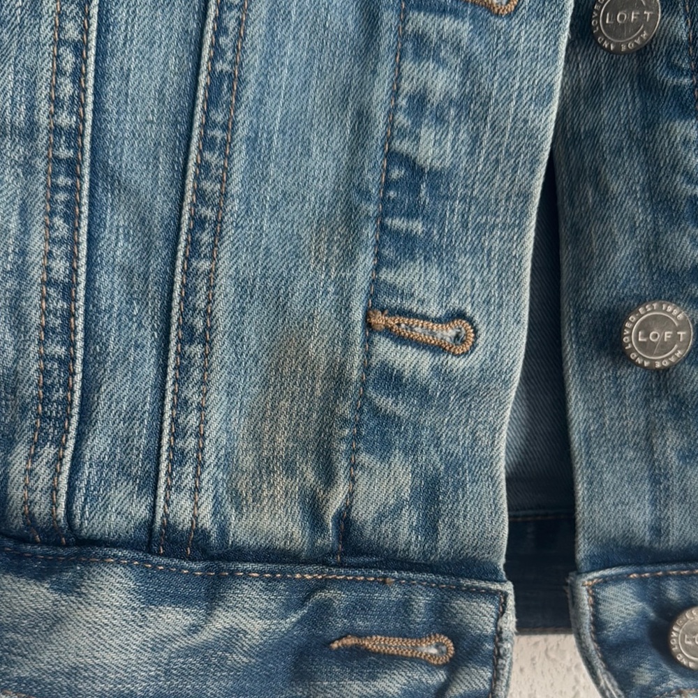 LOFT Classic Blue Jean Jacket - Picture 5 of 6
